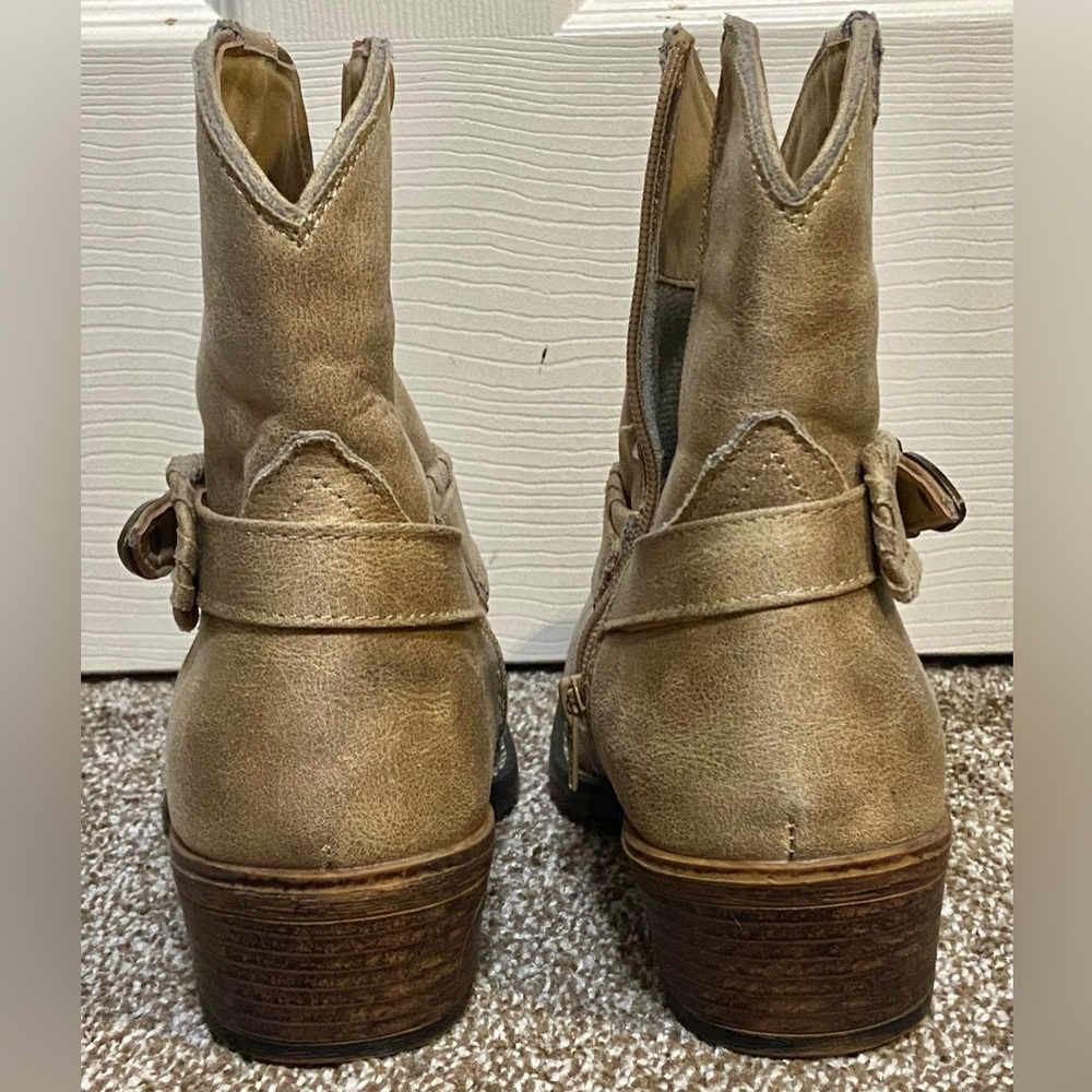 Roper Nelly Western Boots Women’s Sz 7 Beige Tan Buckle Mid Bootie Cowboy Shoes - Picture 6 of 8